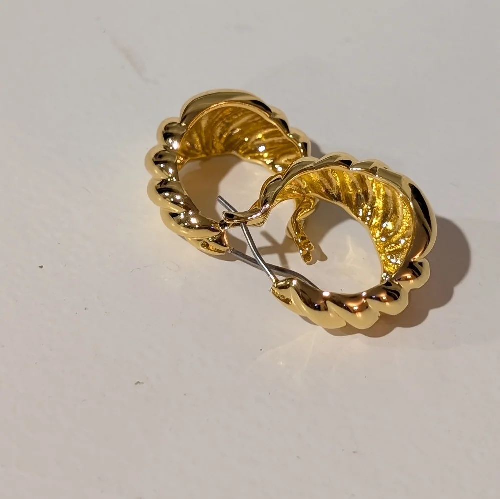 Kate Spade Twisted Gold Earrings